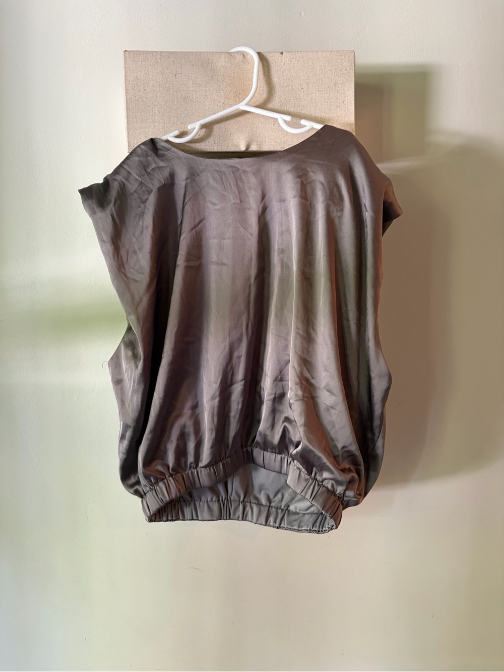 Tula Satin Bubble Hem Tunic - Gray W/ Shoulder Pads